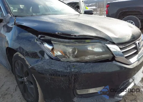 2013 Honda Accord Touring z USA, uszkodzony, nr VIN 1HGCR3F94DA030629